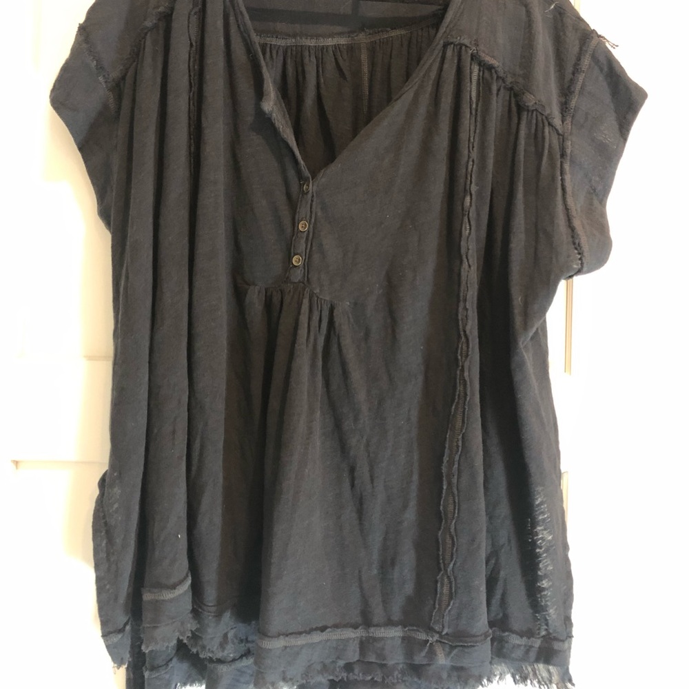 Black oversized tee shirt